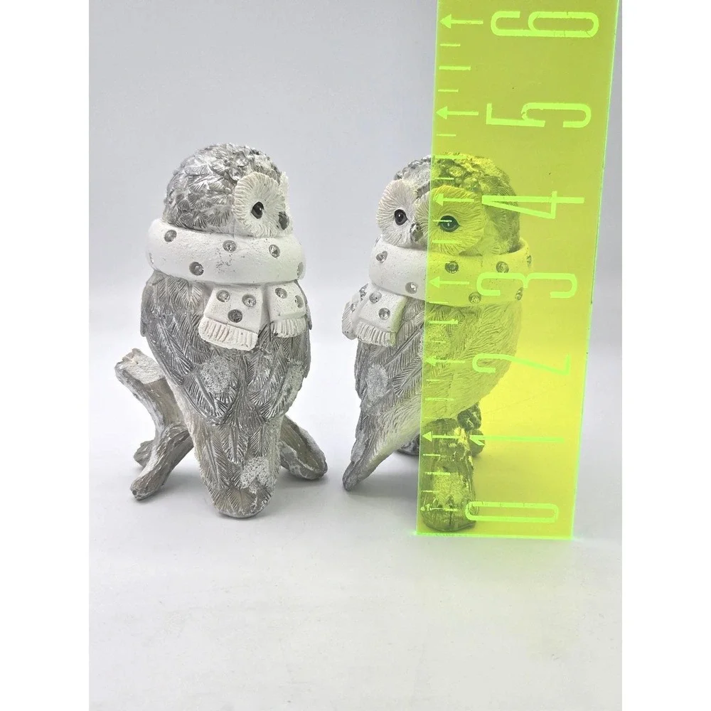 Pair of Vintage Snowy Owl 4.5